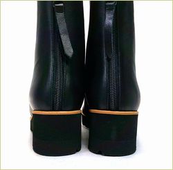 invina インビナ　かかとの画像